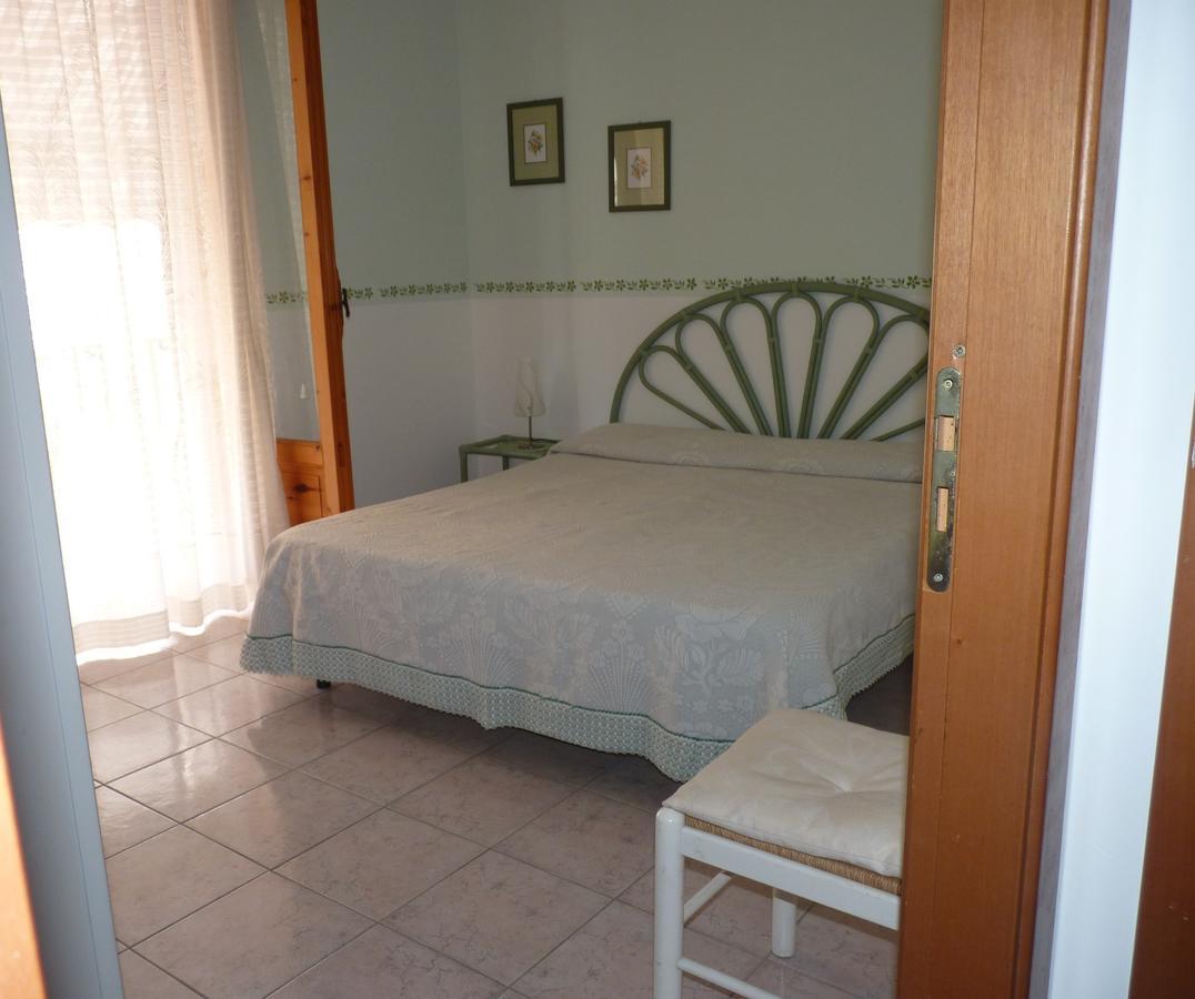 Claudia - Case Vacanze A Canneto Spiaggia Exterior photo