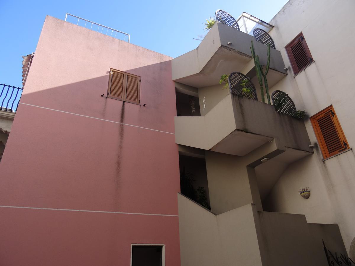 Claudia - Case Vacanze A Canneto Spiaggia Exterior photo