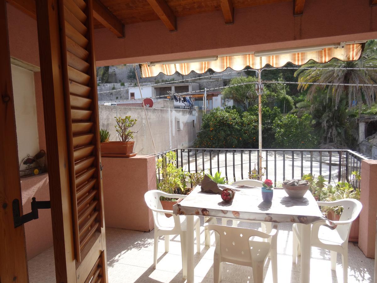 Claudia - Case Vacanze A Canneto Spiaggia Exterior photo